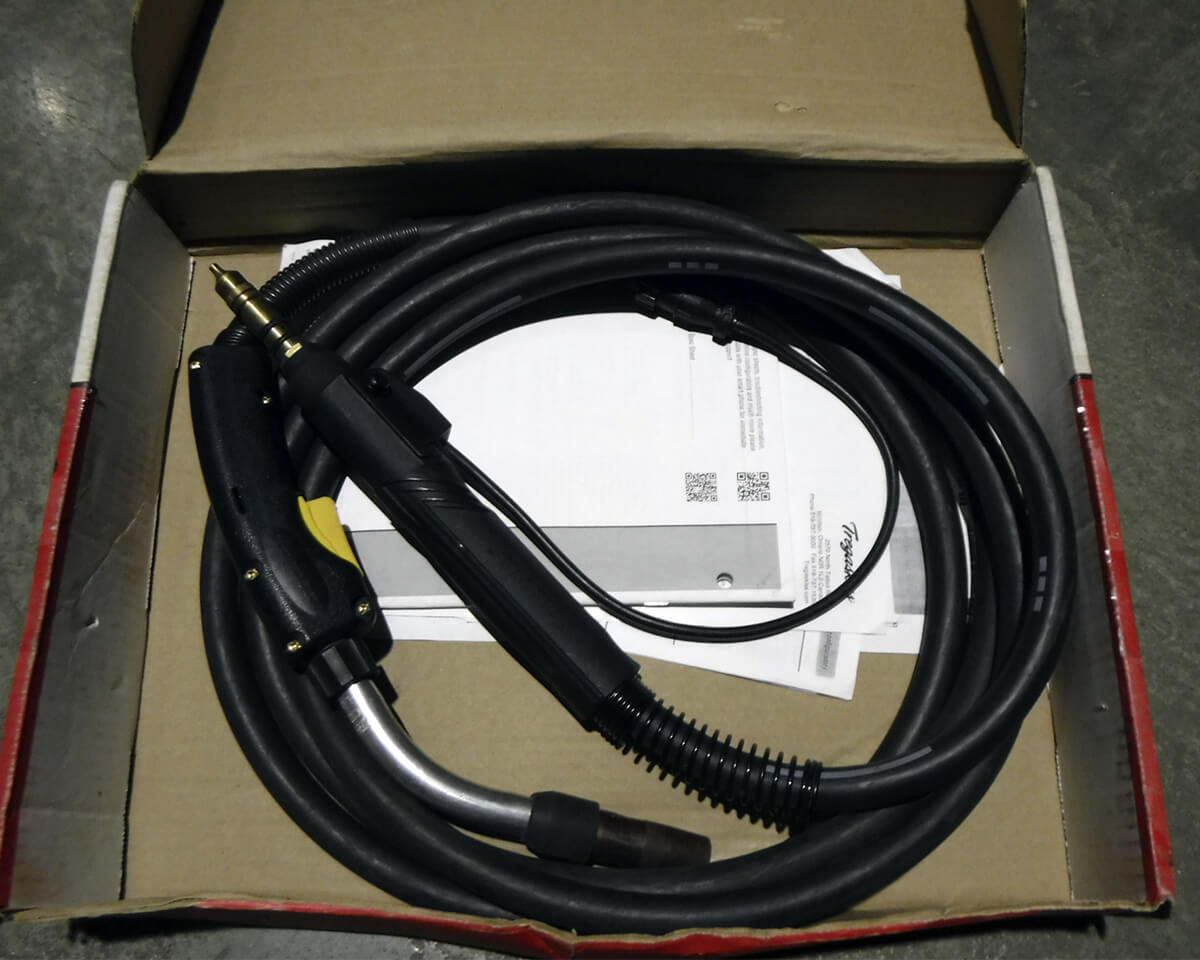 Горелка сварочная MIG/MAG, BTB GUN, USA type, 300A ,Centerfire, 4,6 м, BERNARD (шт) (Уценка)